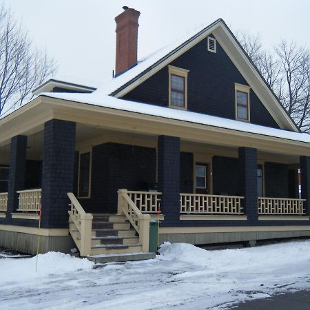 Bed and Breakfast Dans Les Draps De Morphee Campbellton Zewnętrze zdjęcie
